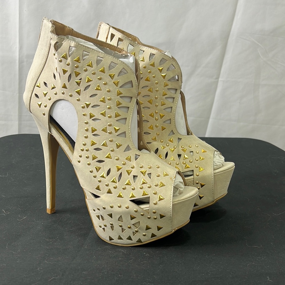 Brand new 6” heels